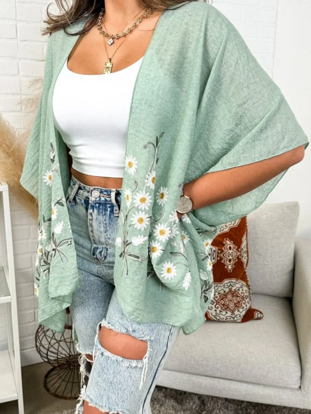 NWOT Sage Green Open-front Woven Kimono with Embroidered Daisy Hem